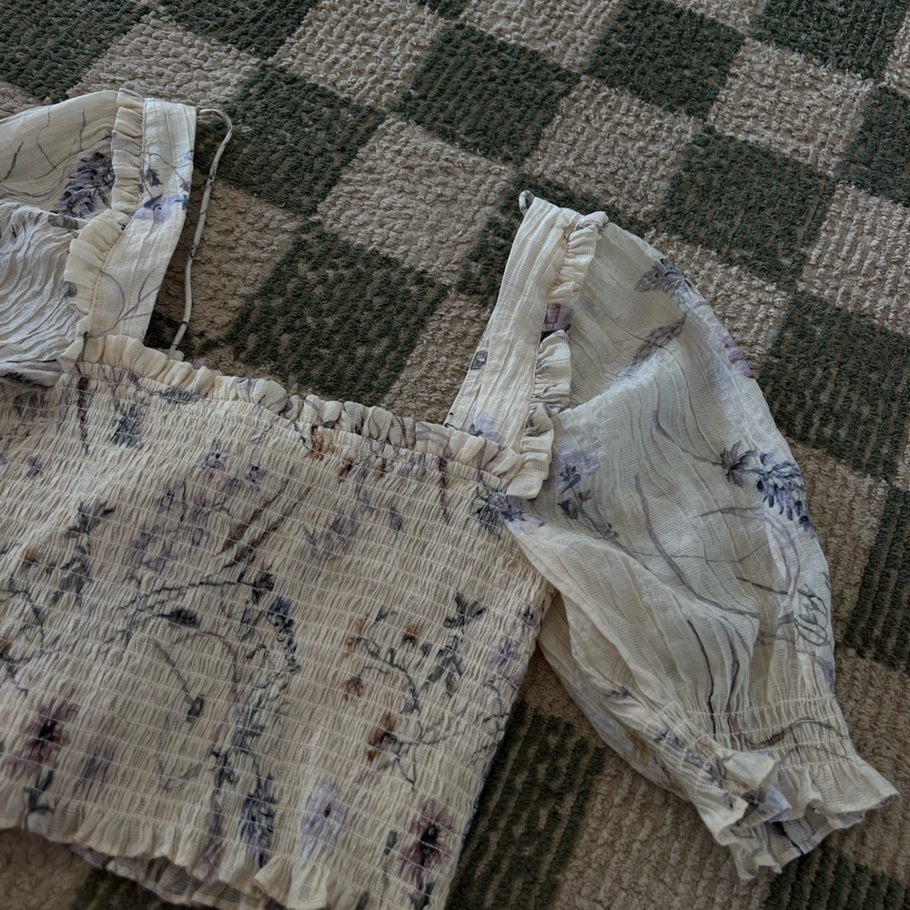 H&M peasant top - Picture 4 of 9